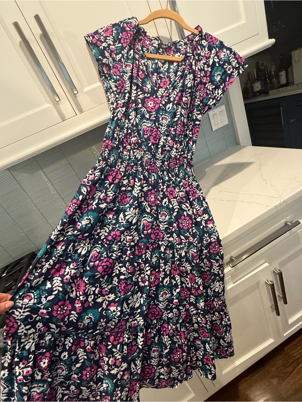 RaILS Floral Tiered V-Neck Summer Dress in Navy & Purple